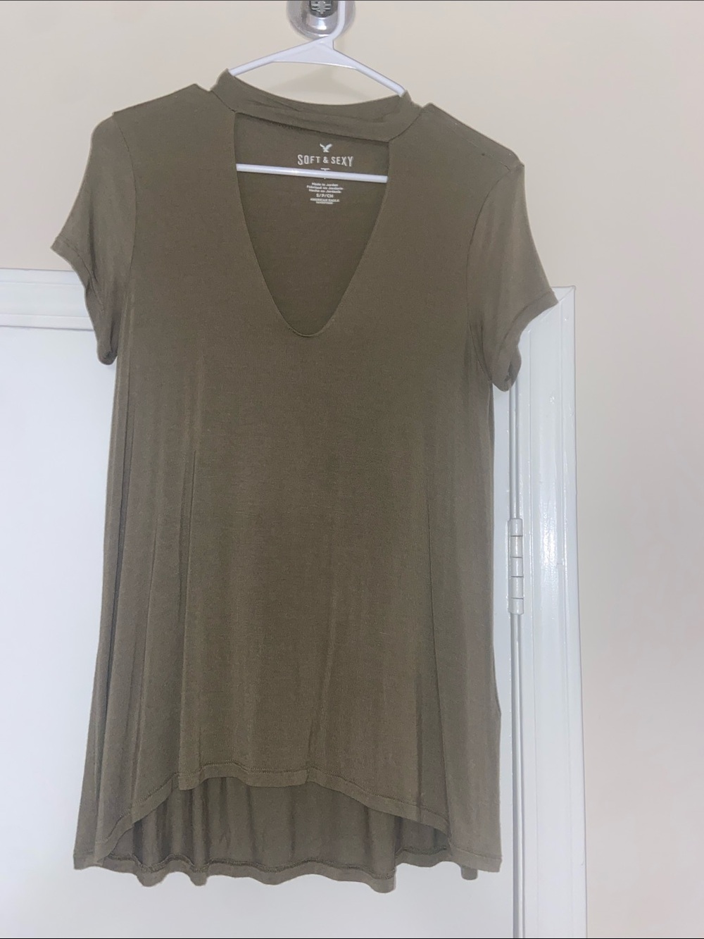 Women’s American Eagle Olive Cutout Neck Tee